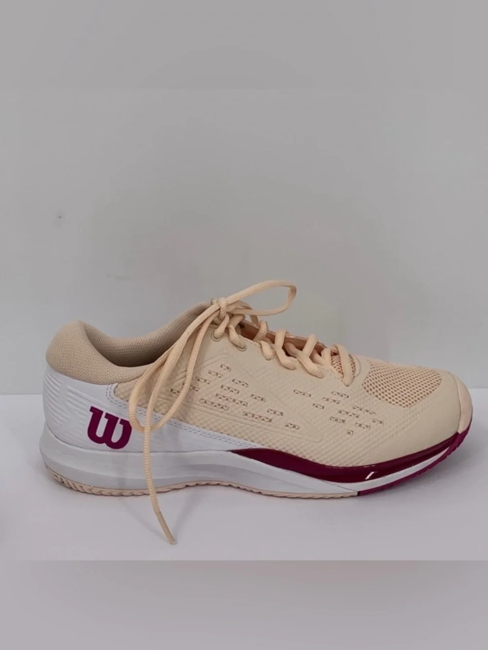 Wilson Rush Pro Ace Clay tennis sneaker shoe low top peach pink mesh women 11